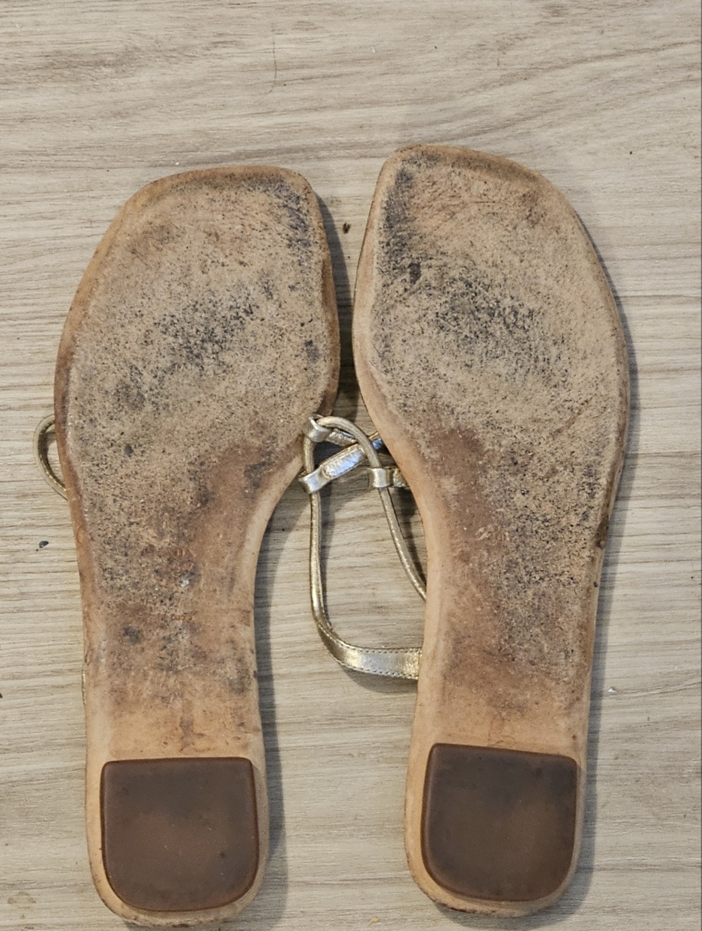 Prada Women's Metallic Gold Leather Thong Sandals - Sz 40 - Picture 5 of 5